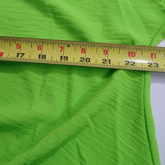 Cato Lime Neon Green Twist Front V-neck Top Womens Size L Polyester Short Sleeve - Picture 8 of 10